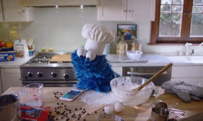 iPhone reklamının son yıldızı: Cookie Monster