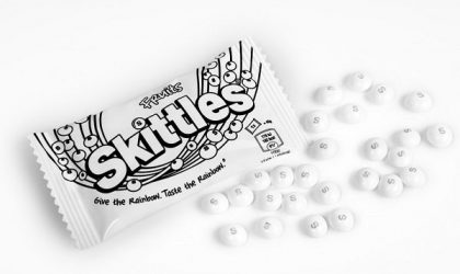 Skittles, Onur Haftası için renklerinden vazgeçti