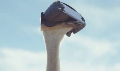 Samsung’un VR başlığı ile devekuşu da uçuyor