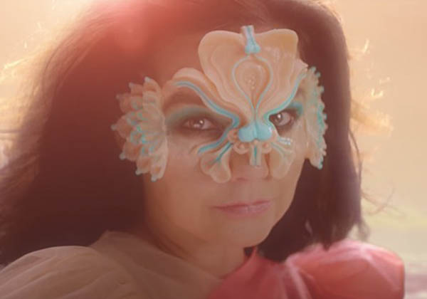 Björk, büyüleyici bir müzik videosu yayınladı
