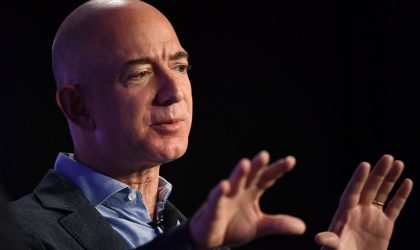 Jeff Bezos ay kolonisi planlarını açıklıyor